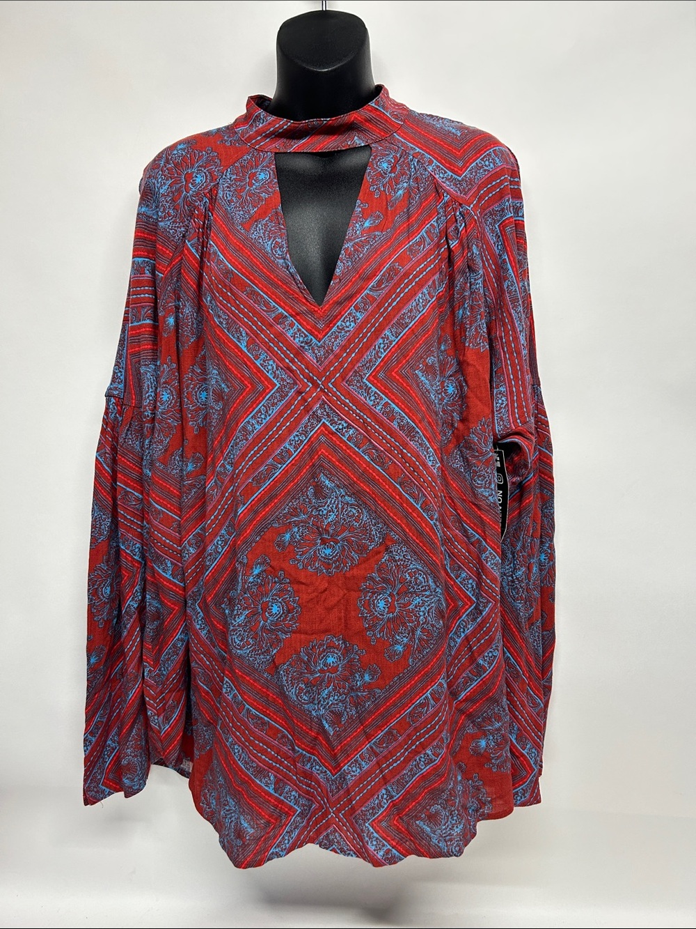 Free People Red and Blue Paisley Keyhole Tunic size medium